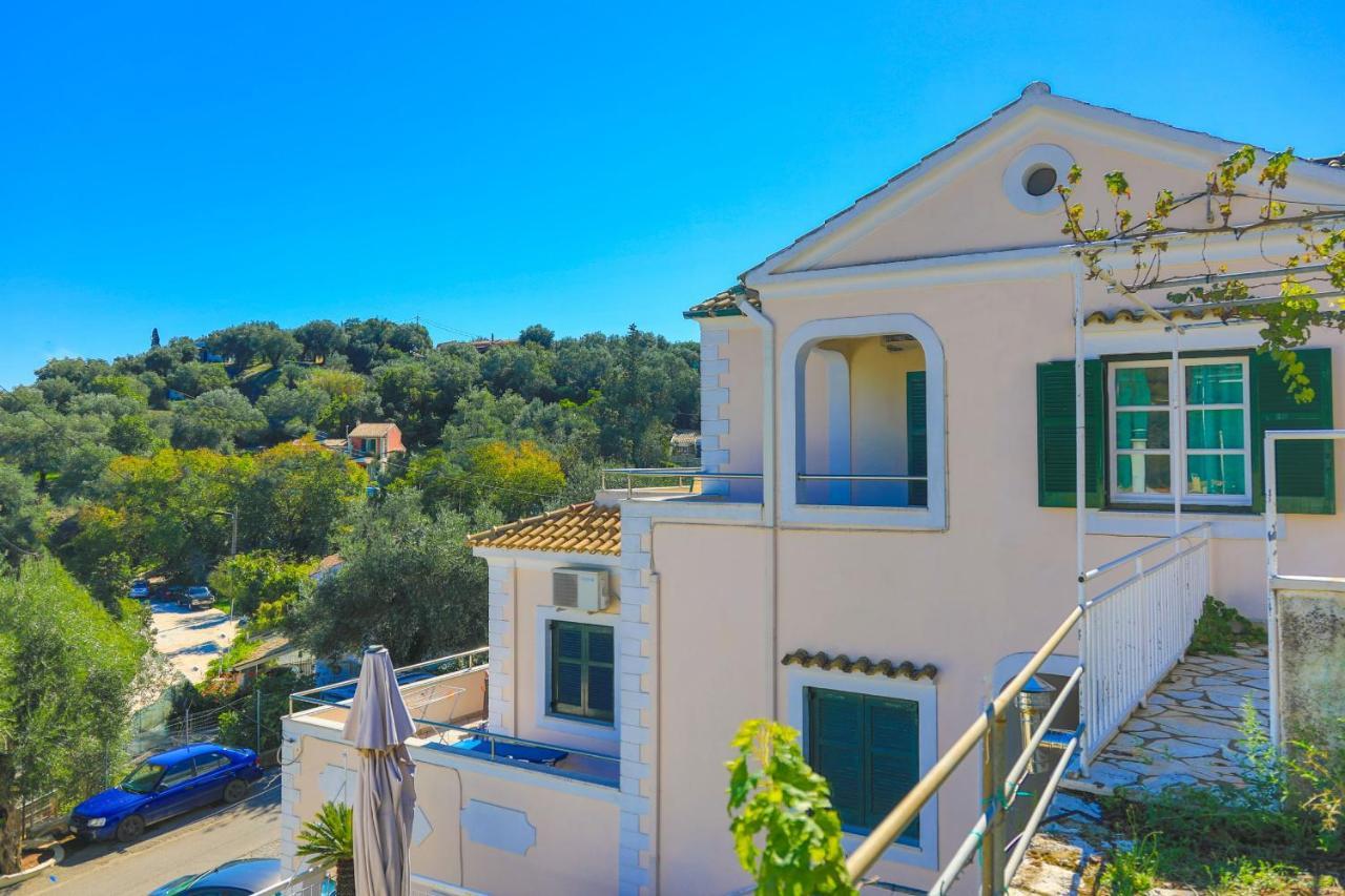 Theophilos Ena Agios Stefanos  Exterior photo